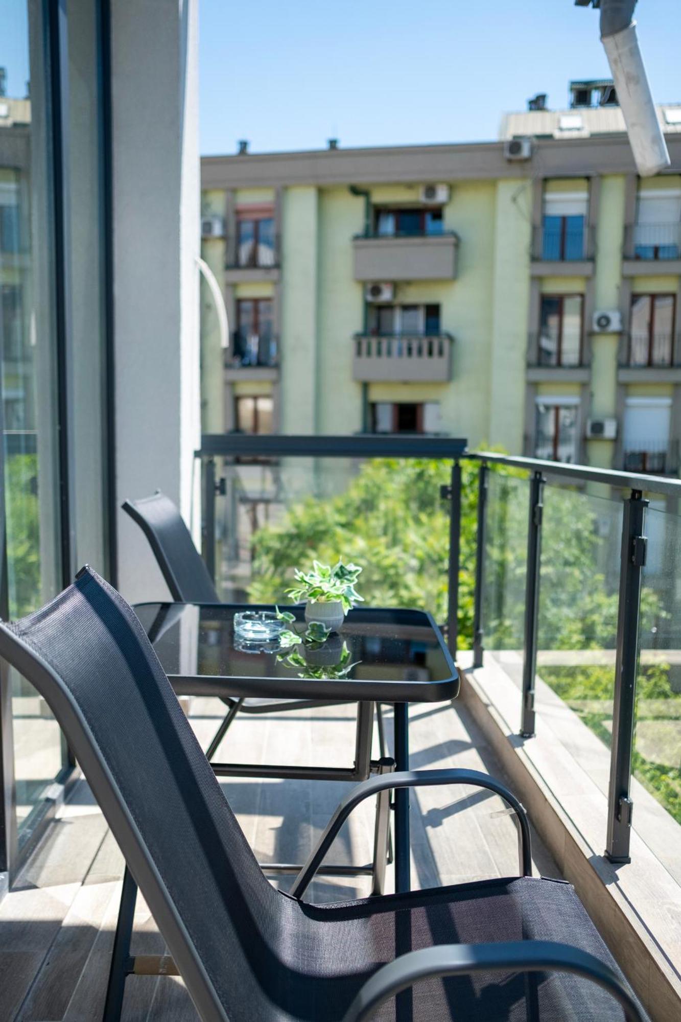 Home Art Apartments Skopje Eksteriør billede
