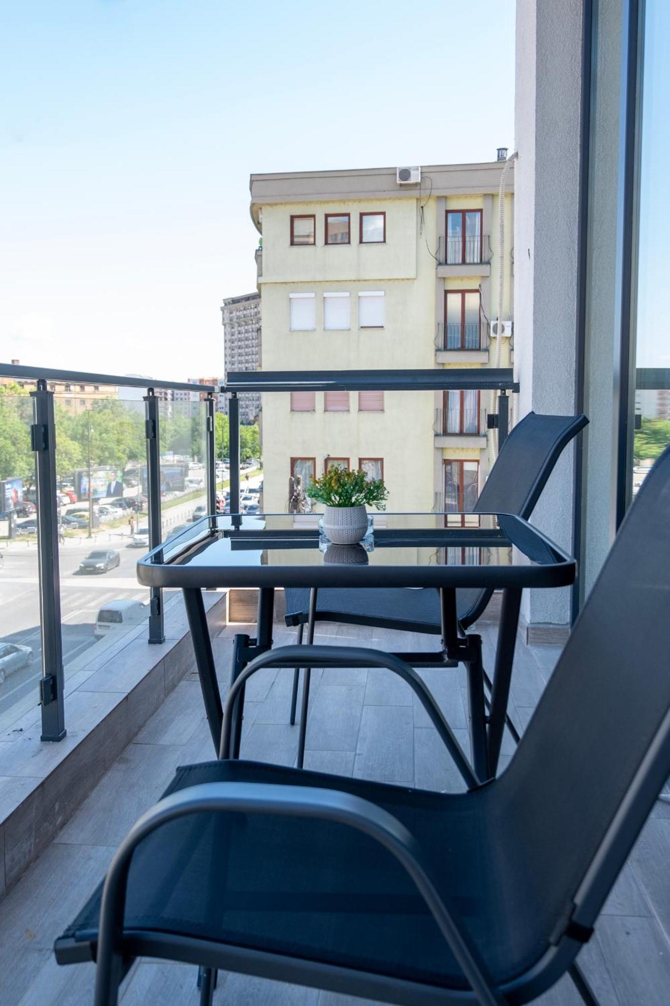 Home Art Apartments Skopje Eksteriør billede